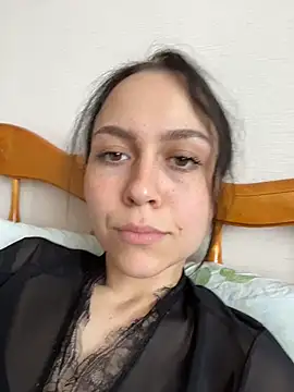 Snapshot of MonicaMercer chatting on 05.21.26 MonicaMercer online show from 05.21.26