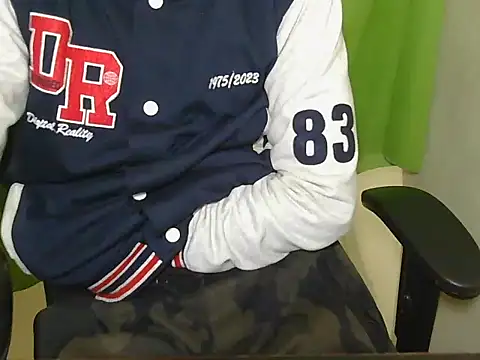 Snapshot of Michal_Fransis chatting on 01.18.26 Michal Fransis online show from 01.18.26