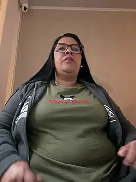 Snapshot of Carameloswing1 chatting on 02.11.26 Carameloswing1 online show from 02.11.26