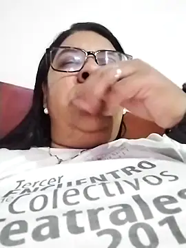 Snapshot of Carameloswing1 chatting on 02.15.26 Carameloswing1 online show from 02.15.26