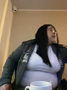 Snapshot of Carameloswing1 chatting on 02.16.26 Carameloswing1 online show from 02.16.26