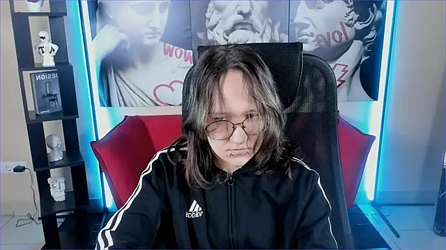 Sylvia Reed online show from 12.14.25