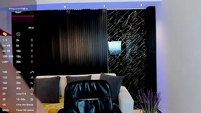 TiffanyHoustton online show from 04.16.26