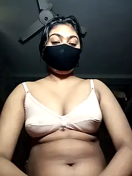 Snapshot of naughtygirl96 chatting on 12.03.25 naughtygirl96 online show from 12.03.25