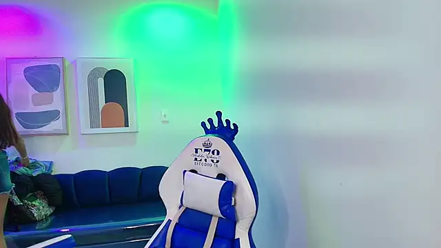 Nicole sounders online show from 02.05.26