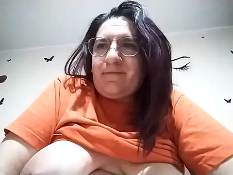 Snapshot of Dana92va chatting on 02.22.26 Dana92va online show from 02.22.26