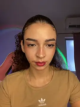 Snapshot of Anne_Wyntheris chatting on 06.19.26 Anne Wyntheris online show from 06.19.26