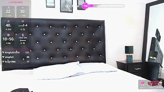 Snapshot of moonshadow_8 chatting on 01.09.26 moonshadow 8 online show from 01.09.26