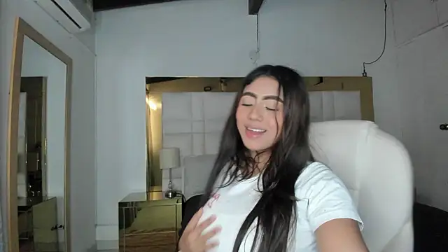 Zoei Moon online show from 02.20.26