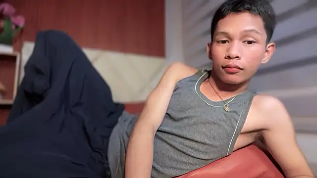 TheBoyAboveYou online show from 01.06.26