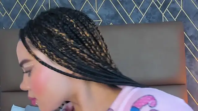 Snapshot of tamara_walter chatting on 01.18.26 tamara walter online show from 01.18.26