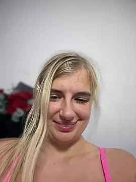 Snapshot of Betsy chatting on 02.14.25 Betsy online show from 02.14.25