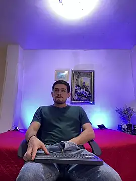 williamsmiiths16 online show from 03.11.26