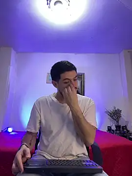 williamsmiiths16 online show from 03.12.26