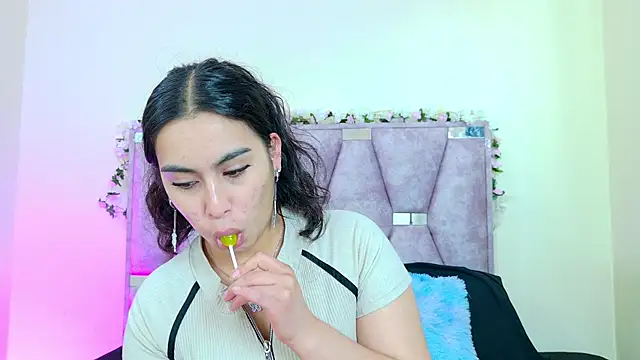 iris and damian online show from 04.21.26