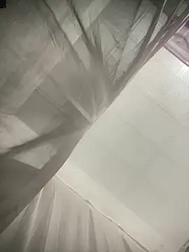 muutoo online show from 01.05.26