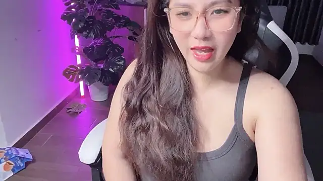Snapshot of Ni-Ni_2K chatting on 02.19.26 Ni-Ni 2K online show from 02.19.26
