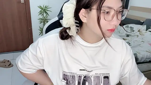 Ni-Ni 2K online show from 07.09.26