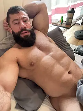 Snapshot of stylesexy chatting on 02.14.26 stylesexy online show from 02.14.26