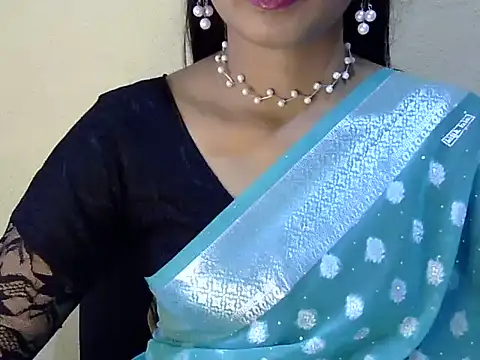 Snapshot of Shab_M chatting on 06.18.26 Shab M online show from 06.18.26