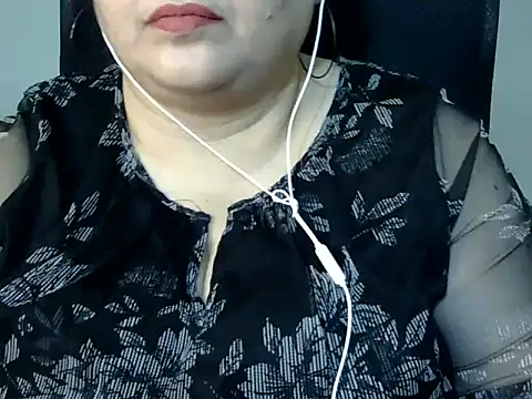 Snapshot of Soniya_Sha chatting on 02.11.26 Soniya Sha online show from 02.11.26