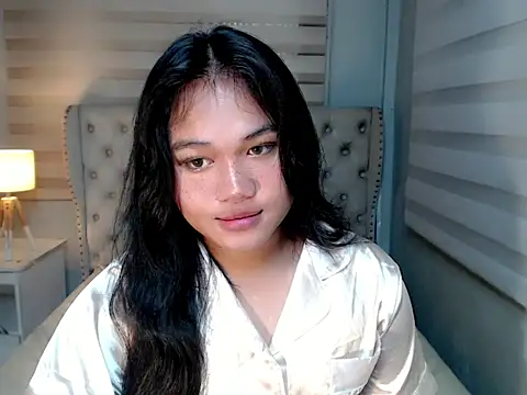 Snapshot of Provocative_Touch chatting on 05.09.26 Provocative Touch online show from 05.09.26