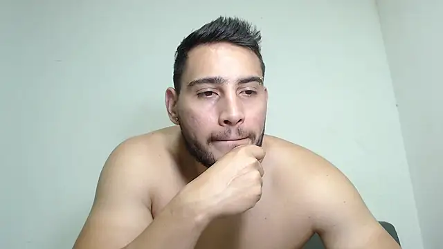 Snapshot of Seank_Noszka chatting on 05.14.26 Seank Noszka online show from 05.14.26
