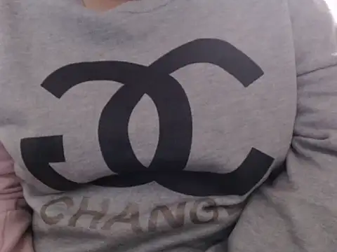 Snapshot of KhubsuratHaasina chatting on 01.18.26 KhubsuratHaasina online show from 01.18.26