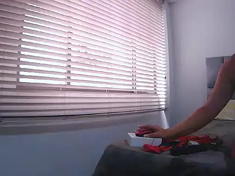 Fernanda andrew online show from 04.17.26