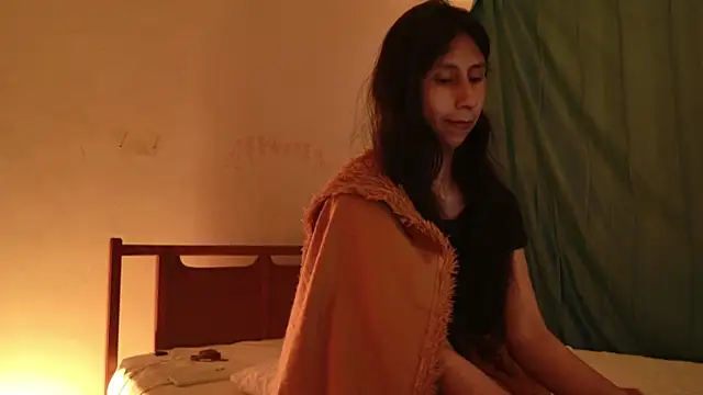 Snapshot of MoonLipsON- chatting on 05.30.26 MoonLipsON- online show from 05.30.26