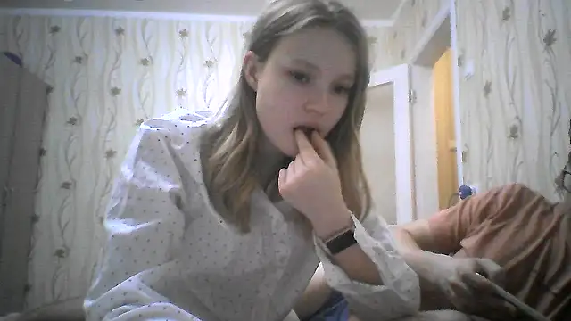 Snapshot of EvgeniyXAnna chatting on 03.09.26 EvgeniyXAnna online show from 03.09.26