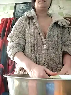 XLyxBabyLoveX online show from 12.16.25