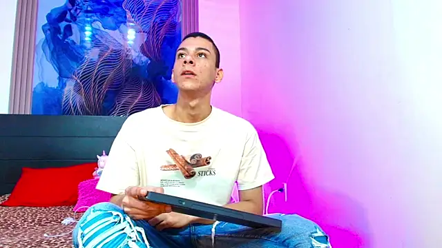 Valentina and sneider  online show from 04.09.26