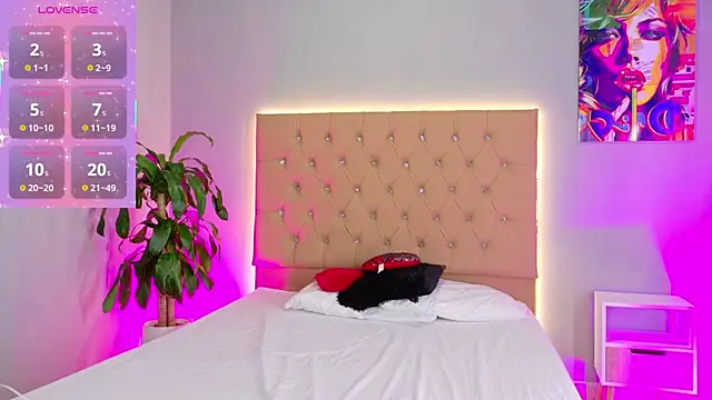 EmmaLawrence  online show from 03.13.26