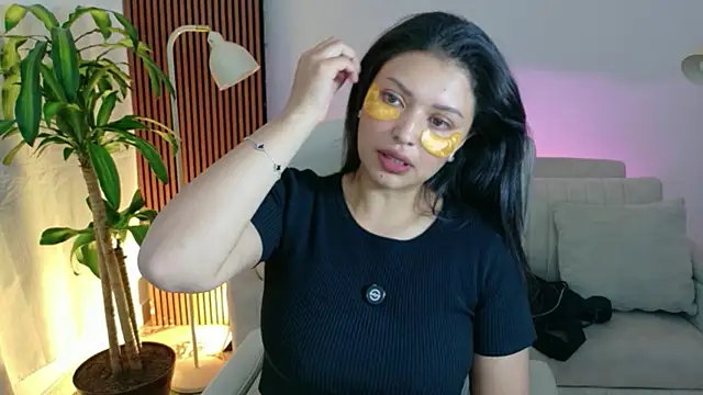 victoria   moon online show from 04.19.26