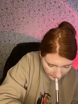 Snapshot of NicollVeys chatting on 02.08.26 NicollVeys online show from 02.08.26