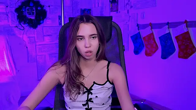 Snapshot of KimPorins chatting on 12.15.25 KimPorins online show from 12.15.25