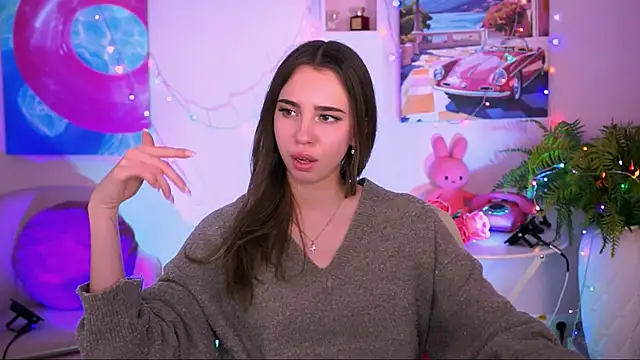 Snapshot of KimPorins chatting on 12.19.25 KimPorins online show from 12.19.25