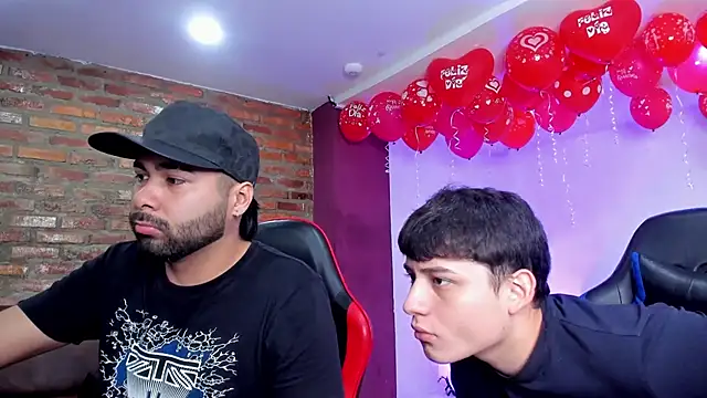 HotThreesoome online show from 02.20.26