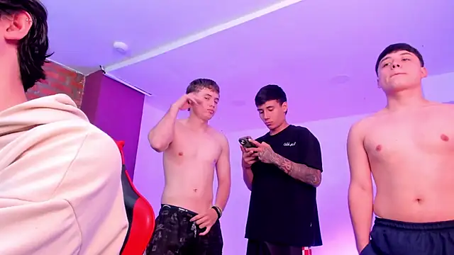 HotThreesoome online show from 04.07.26