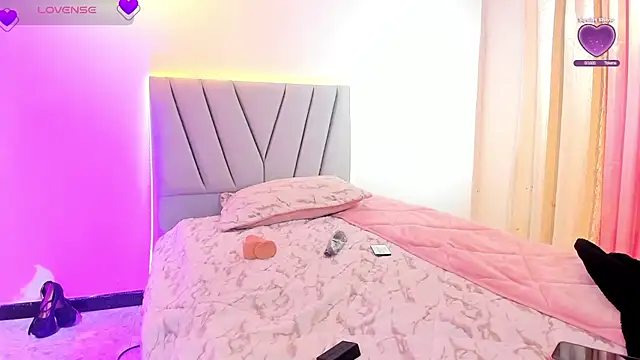 Snapshot of Ambaar5 chatting on 02.27.26 Ambaar5 online show from 02.27.26