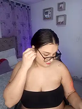 Snapshot of Valeriaa_21 chatting on 03.01.26 Valeriaa 21 online show from 03.01.26