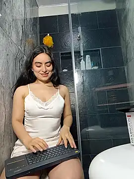 saasha Petit online show from 03.06.26