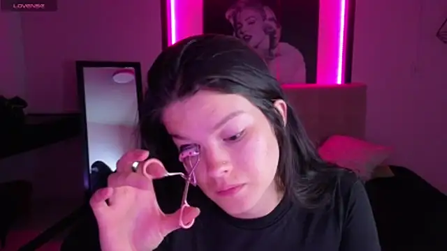 Snapshot of Sara_valderrama_ chatting on 02.12.26 Sara valderrama online show from 02.12.26