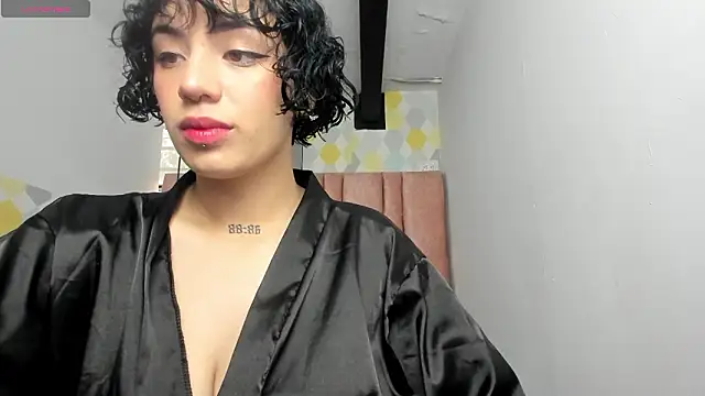 Kiara Fox   online show from 03.13.26