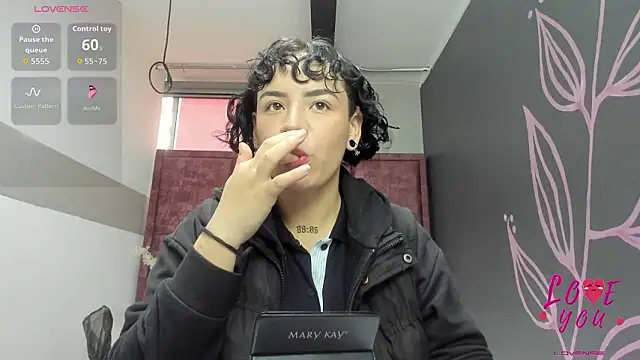 Kiara Fox   online show from 03.16.26