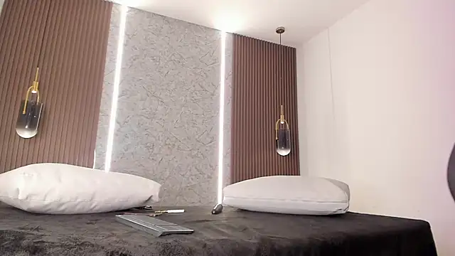 maye wells  online show from 02.27.26