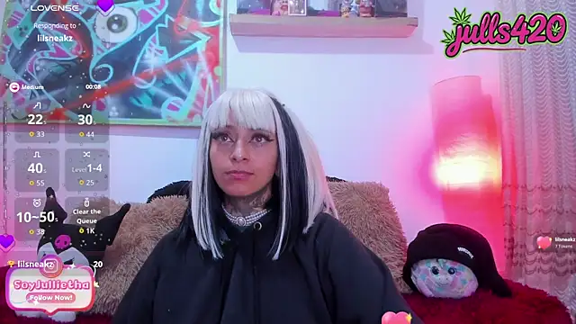 Julls420  online show from 07.06.26