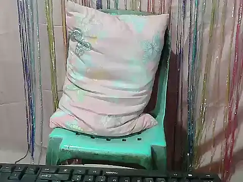 HotCreamyPussy4u online show from 01.16.26