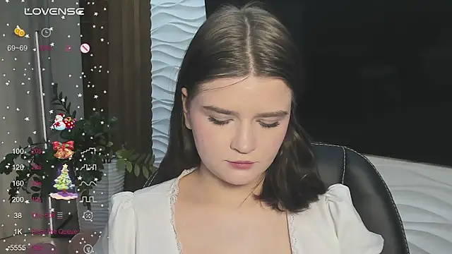 LanaTreades online show from 12.14.25